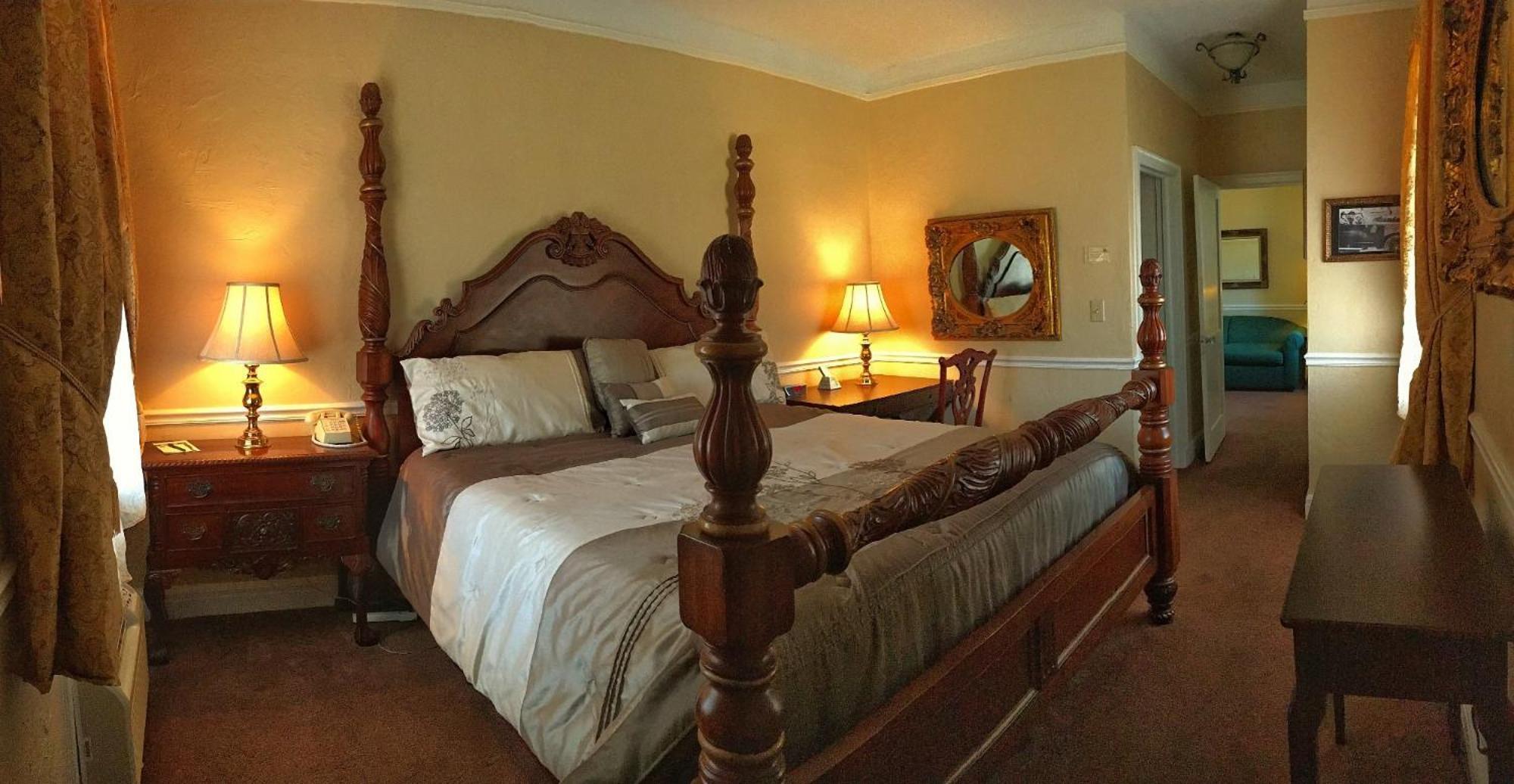 Lake Lure Inn And Spa Екстериор снимка
