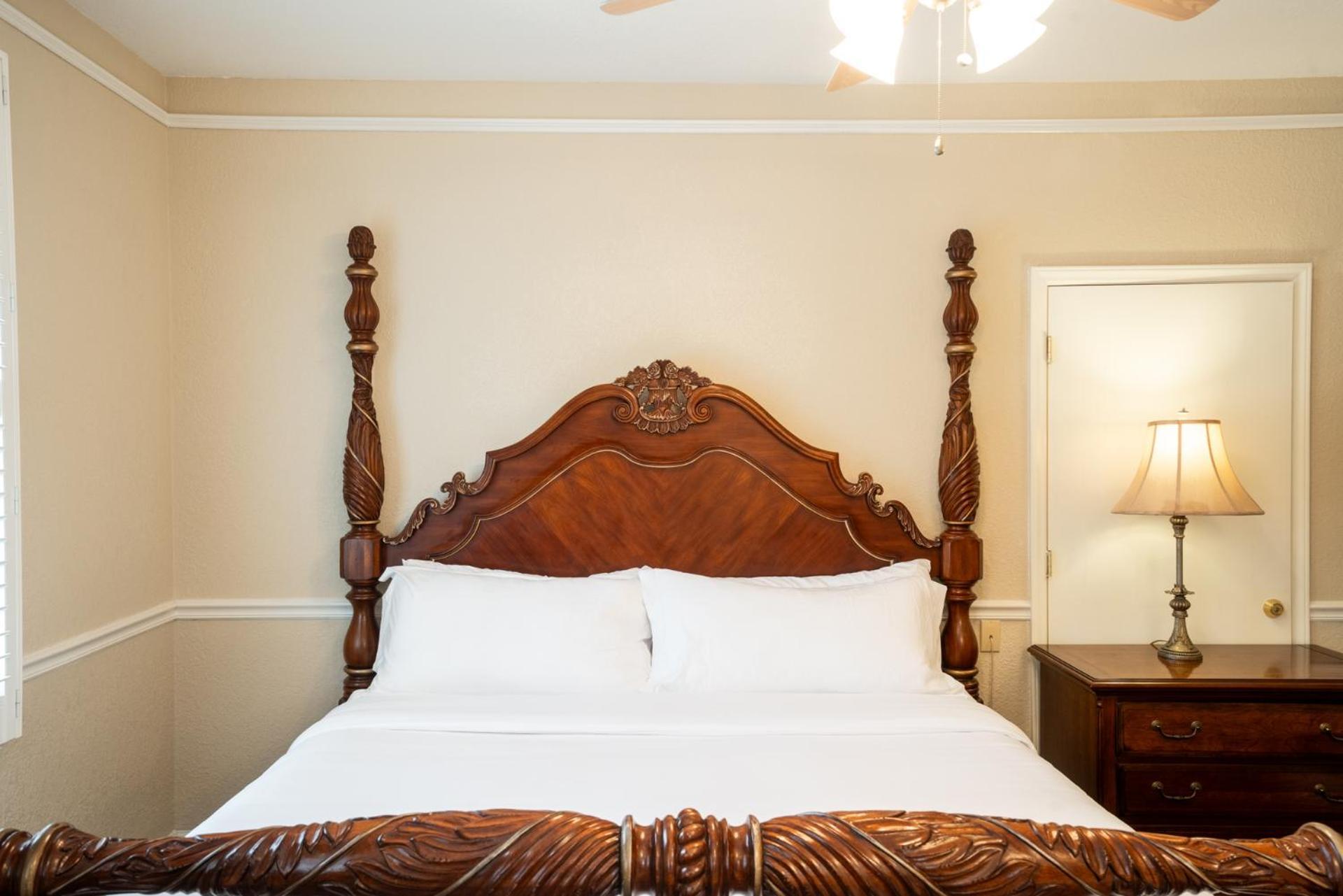 Lake Lure Inn And Spa Екстериор снимка