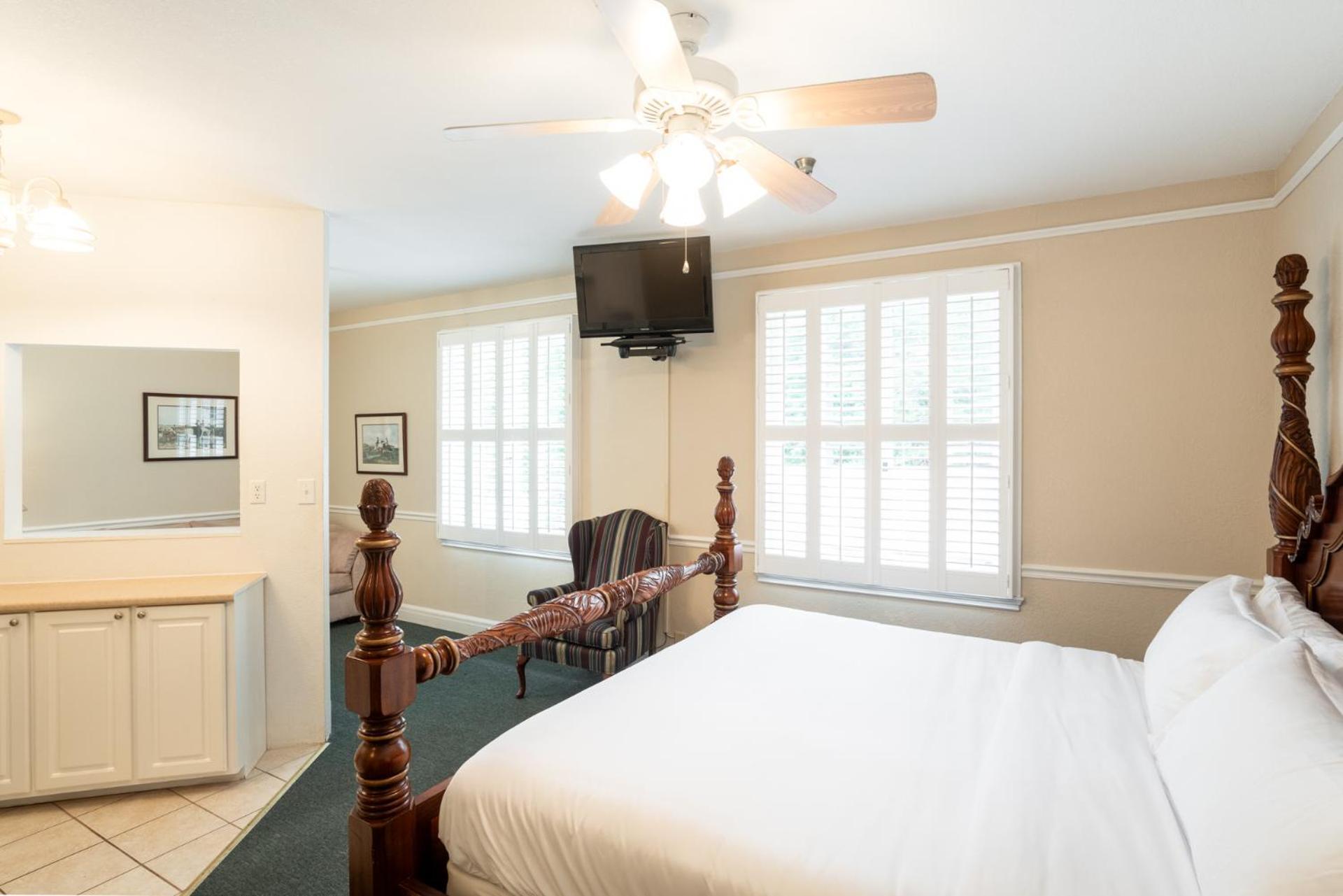 Lake Lure Inn And Spa Екстериор снимка