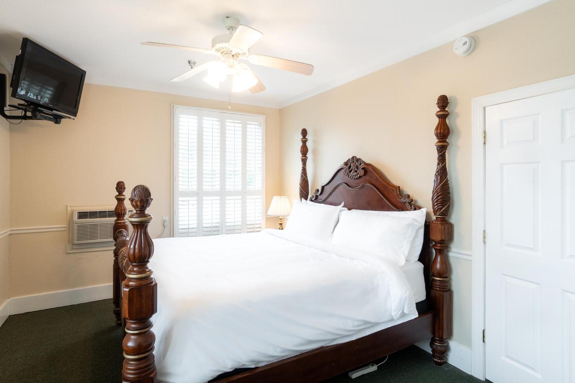 Lake Lure Inn And Spa Екстериор снимка