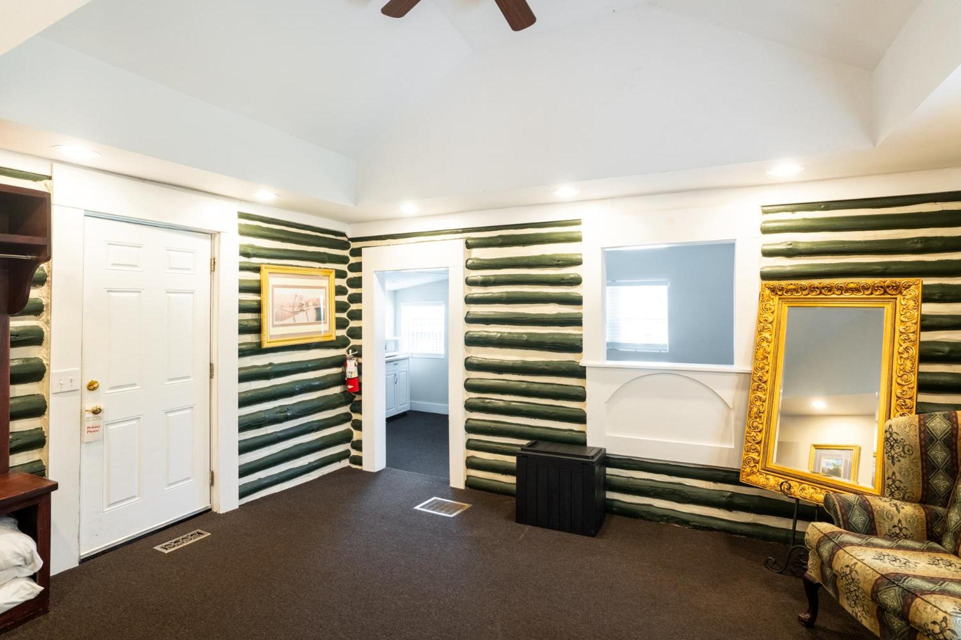 Lake Lure Inn And Spa Екстериор снимка