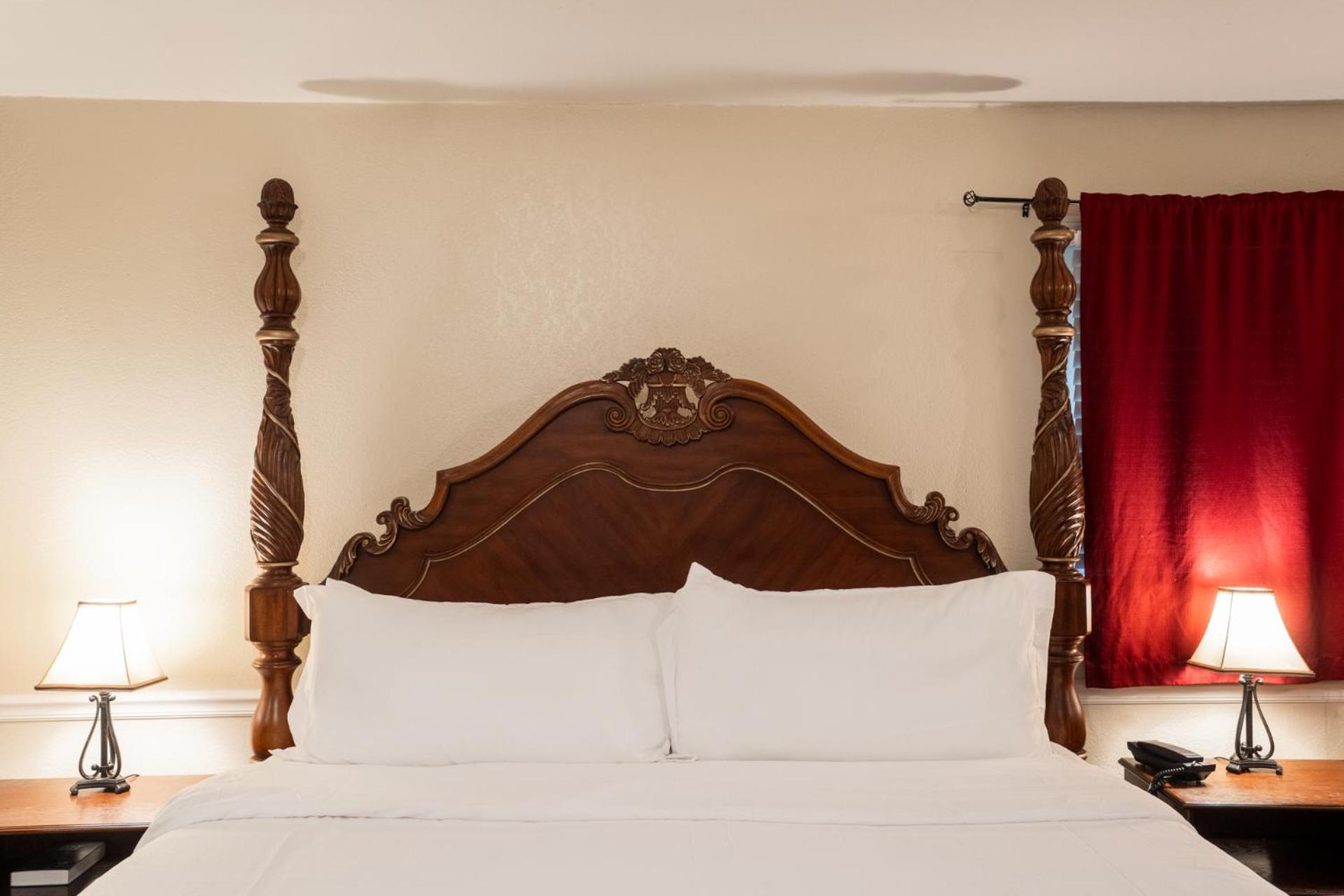 Lake Lure Inn And Spa Екстериор снимка