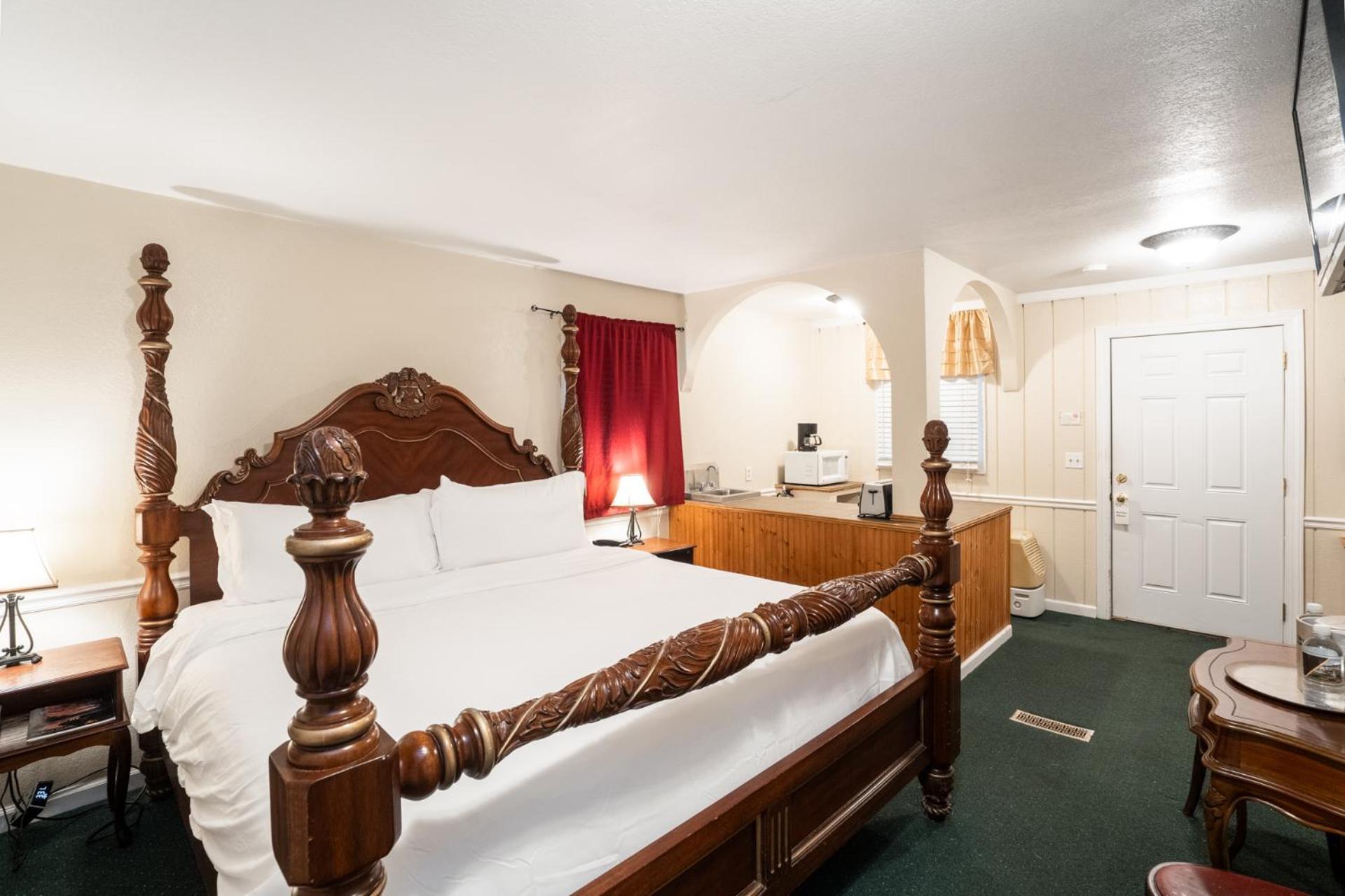 Lake Lure Inn And Spa Екстериор снимка
