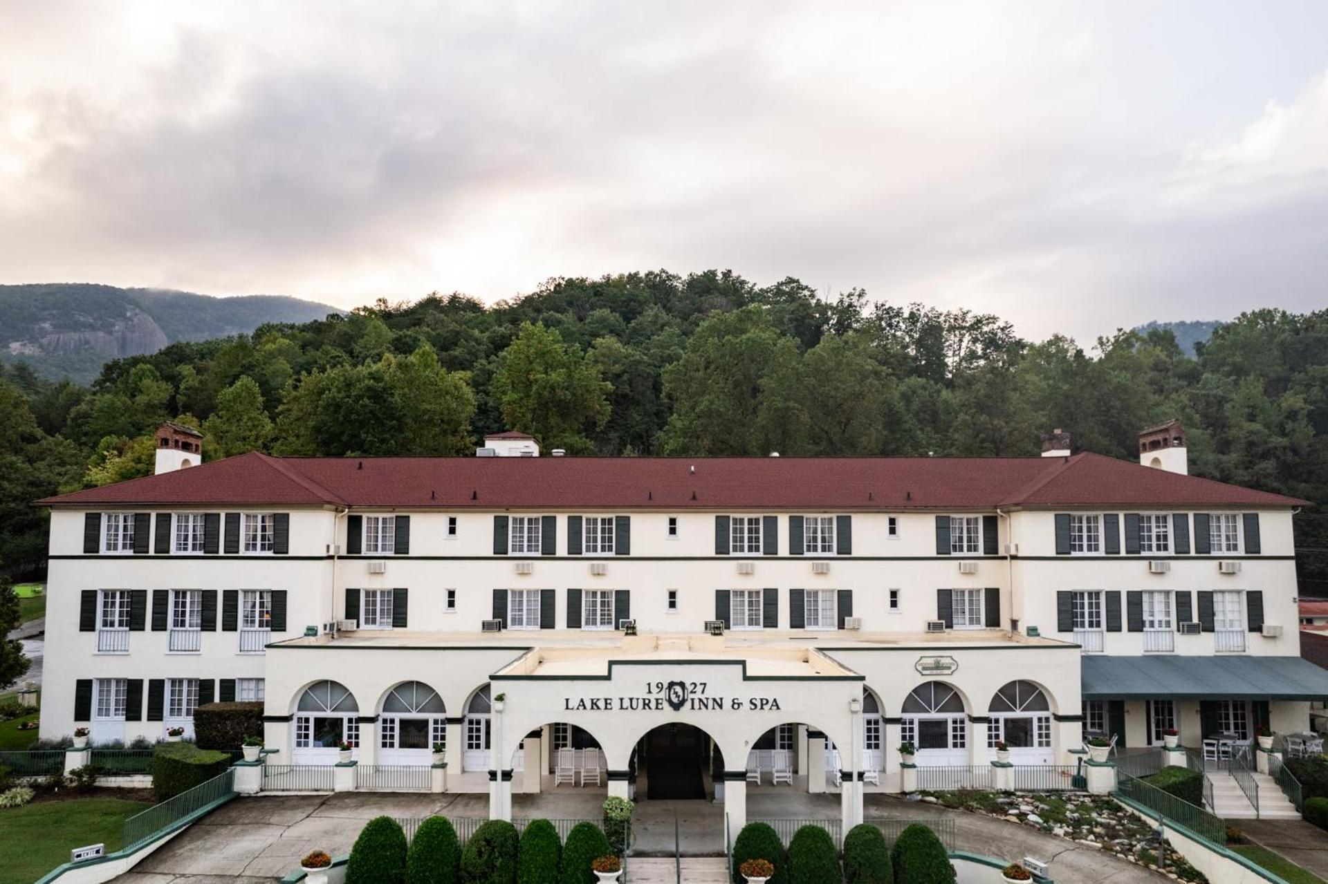 Lake Lure Inn And Spa Екстериор снимка