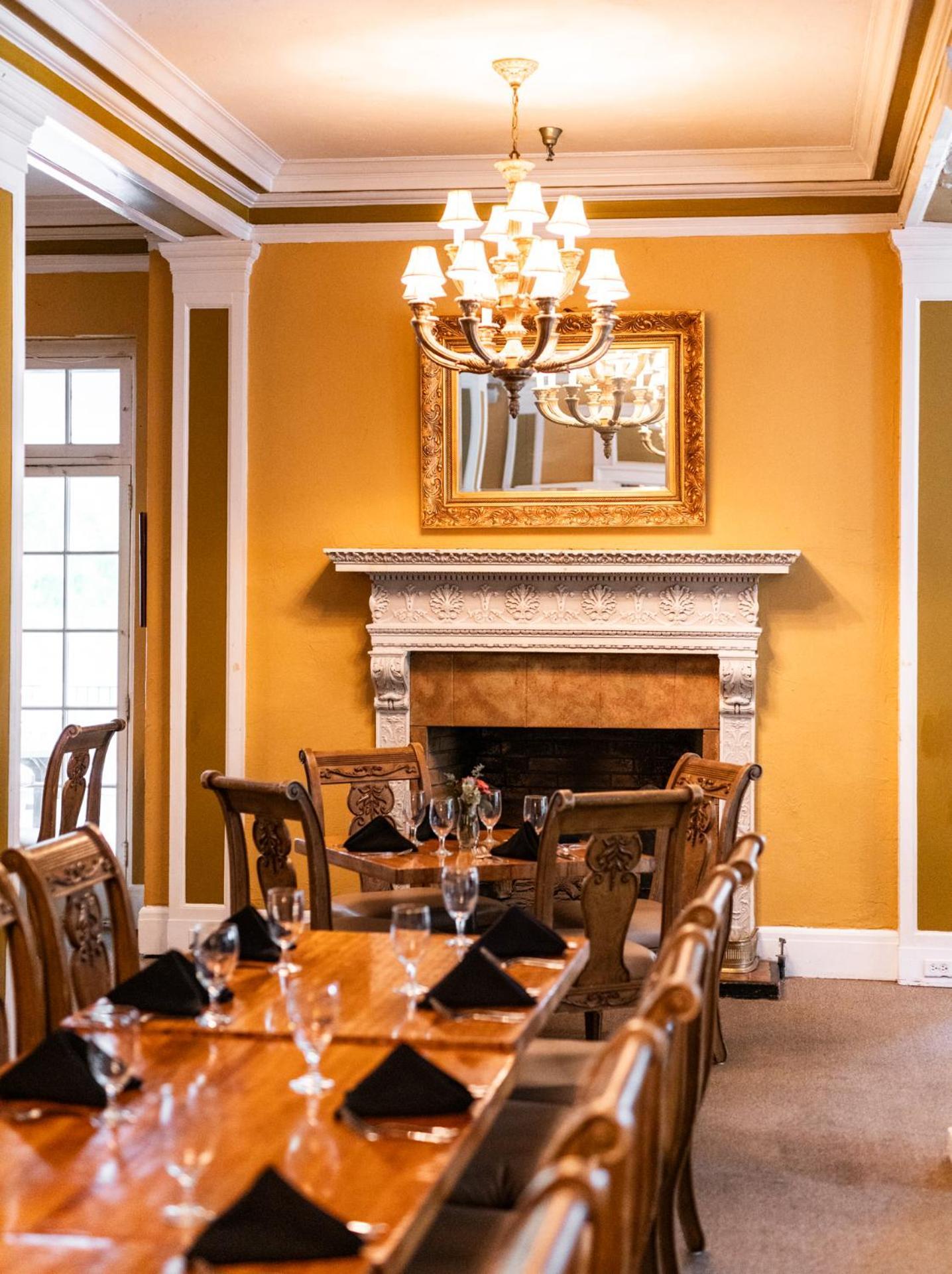 Lake Lure Inn And Spa Екстериор снимка